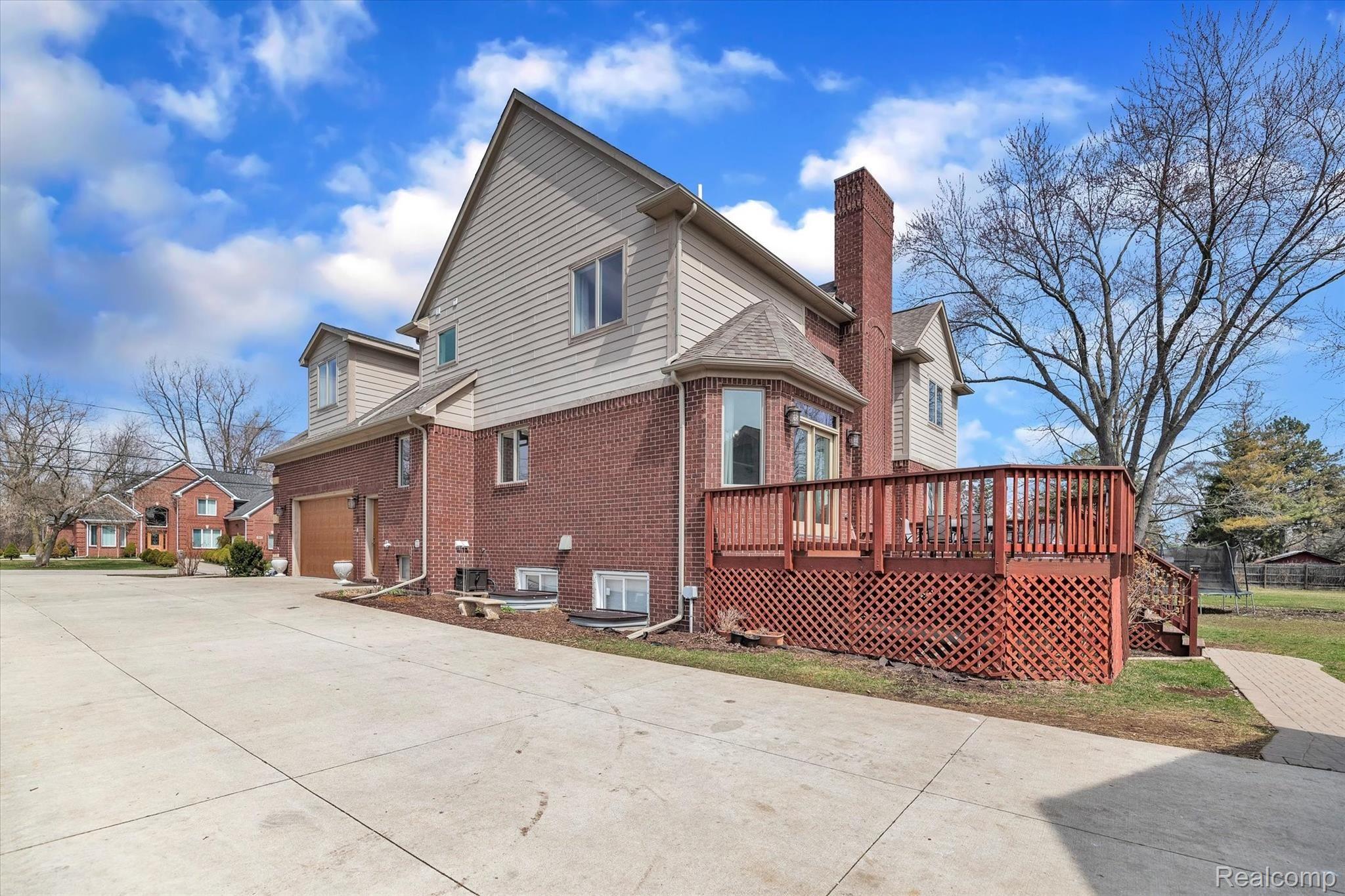 965 Grace Avenue Rochester, MI 48307 - Photo 48 of 54 48-965-Grace-Ave-WindowStill-Real-Estate-Photography-48.jpg