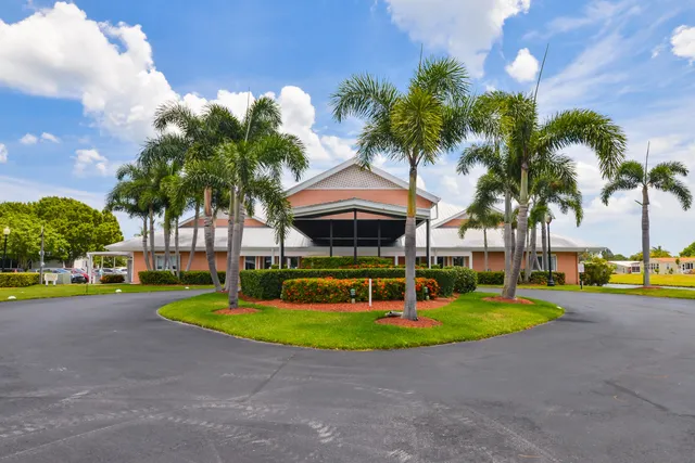 $104,900 | 522 Hemingway Terrace, Fort Pierce, FL 34982