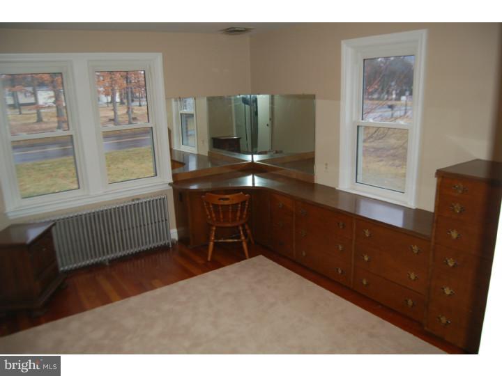 2067 Bergey Road Hatfield, PA 19440 - Photo 3 of 19 Gallery Image 3