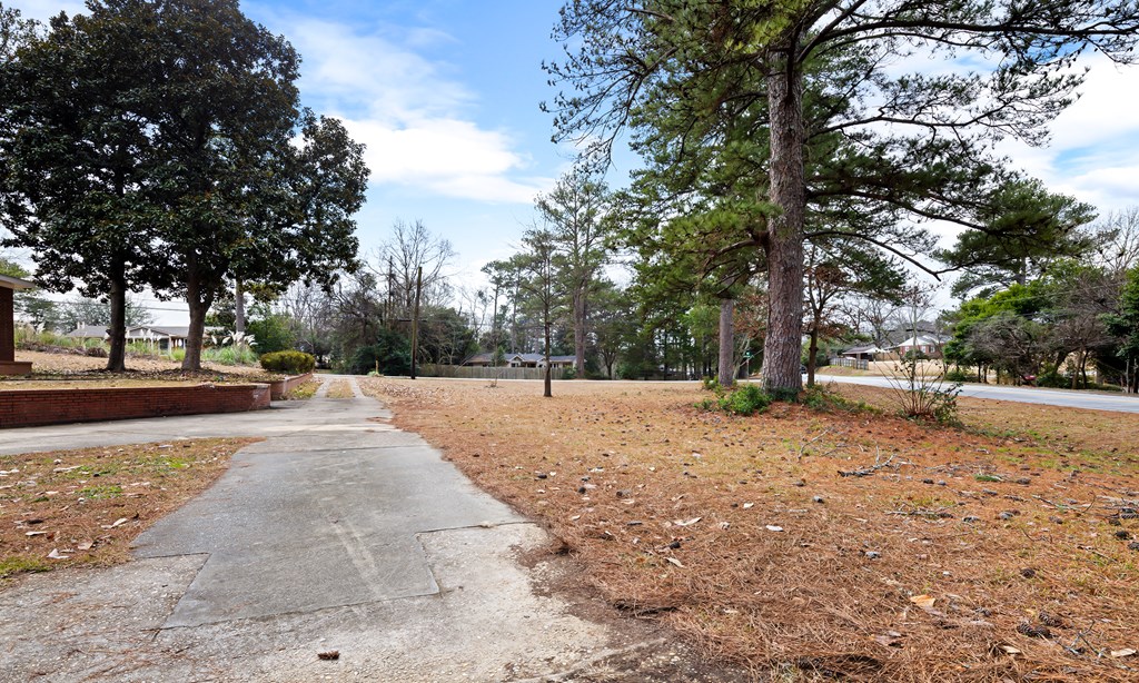 1337 Cloverdale Road Columbus, GA 31904 - Photo 6 of 27 Gallery Image 6