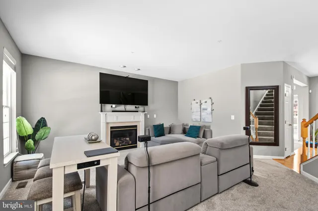 $565,000 | 10571 Sourwood Avenue, Waldorf, MD 20603