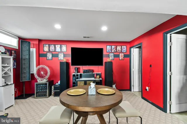 $565,000 | 10571 Sourwood Avenue, Waldorf, MD 20603