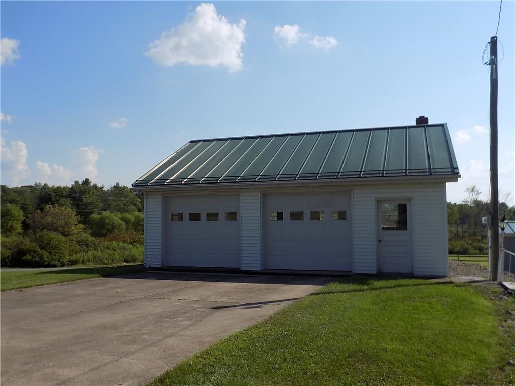 14 Bradley Road Jackson Center, PA 16133 - Photo 2 of 25
