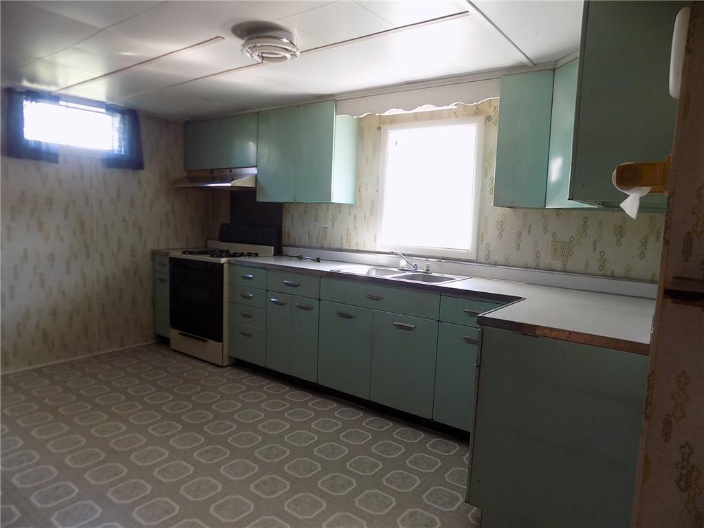 14 Bradley Road Jackson Center, PA 16133 - Photo 17 of 25