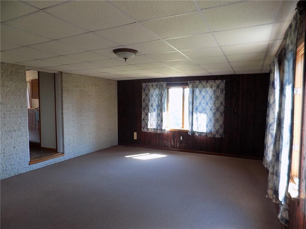 14 Bradley Road Jackson Center, PA 16133 - Photo 4 of 25