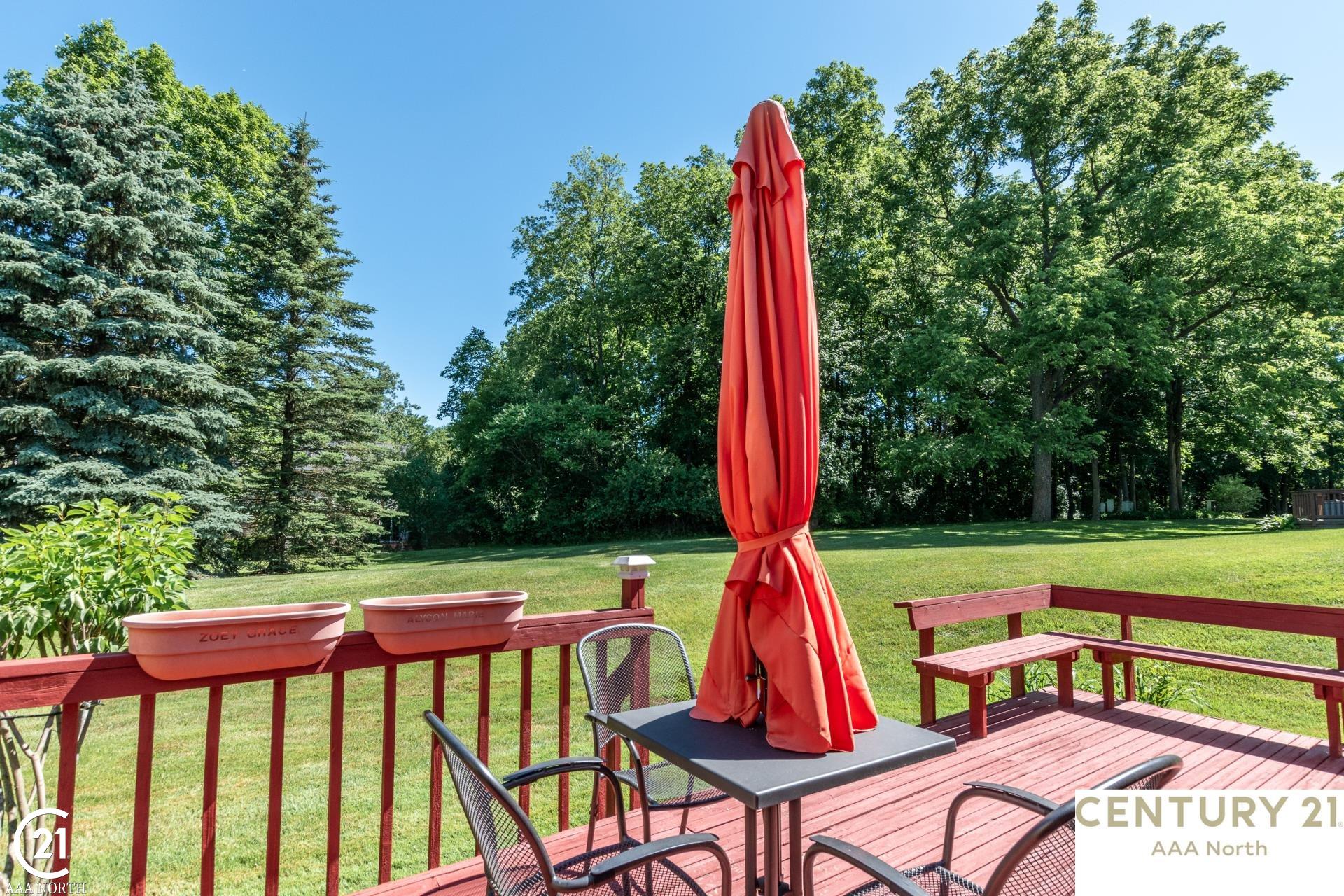 2327 Rochelle Park Drive Rochester Hills, MI 48309 - Photo 4 of 58