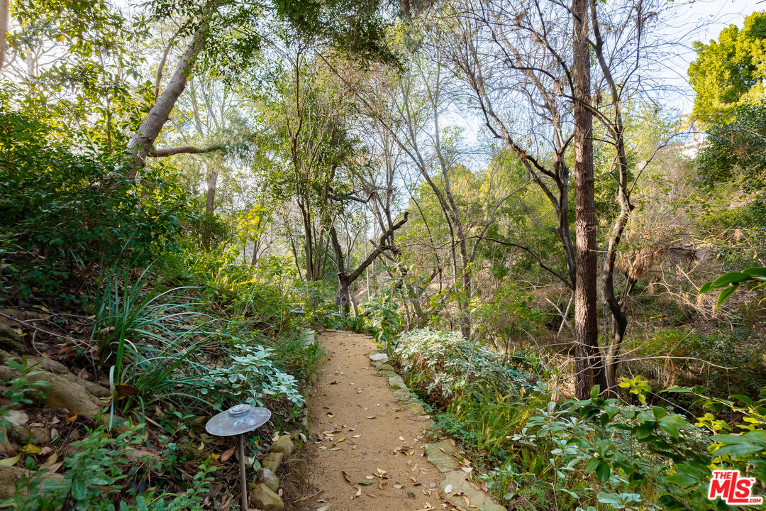 3114 Streamview Lane Studio City, CA 91604 - Photo 55 of 75