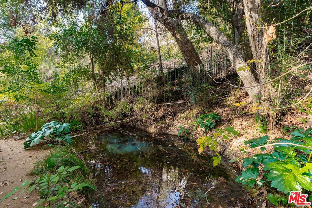 3114 Streamview Lane Studio City, CA 91604 - Photo 60 of 75