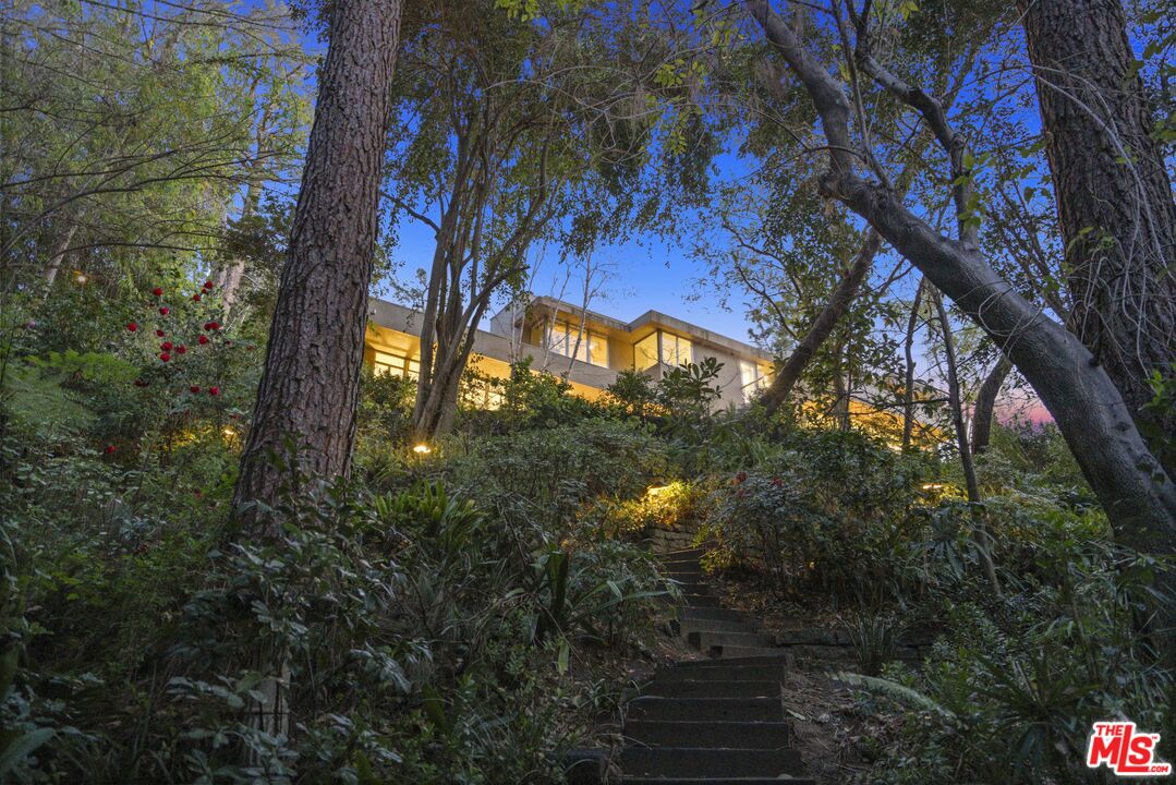 3114 Streamview Lane Studio City, CA 91604 - Photo 61 of 75 a view of a tree in a yard