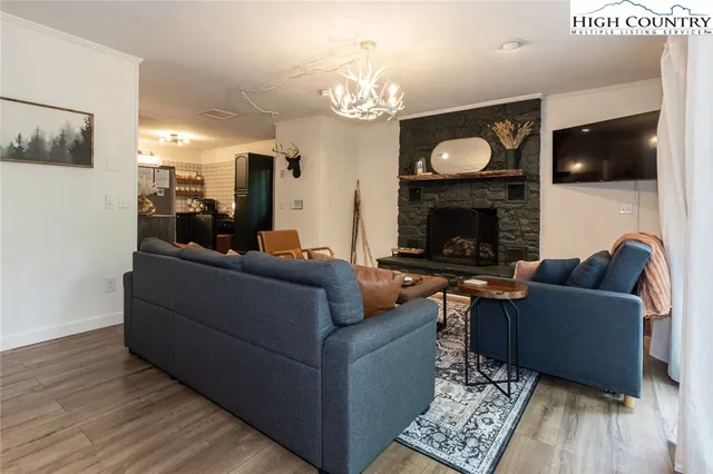 $439,900 | 216 Saddle Lane, Deep Gap, NC 28618