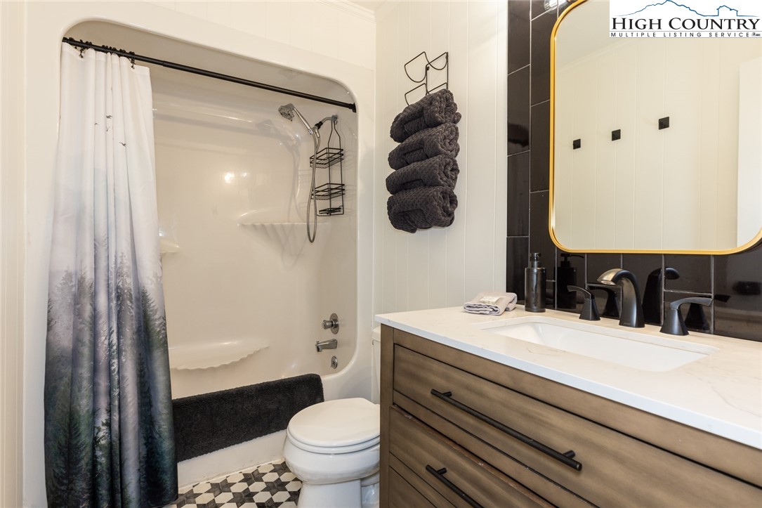 216 Saddle Lane Deep Gap, NC 28618 - Photo 22 of 50