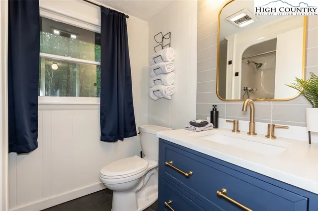 $439,900 | 216 Saddle Lane, Deep Gap, NC 28618