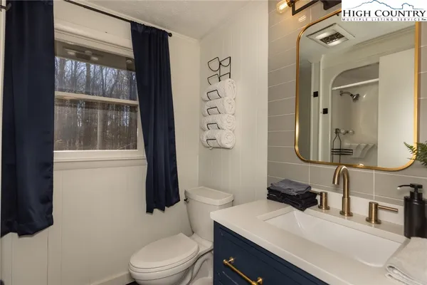 $425,000 | 216 Saddle Lane, Deep Gap, NC 28618