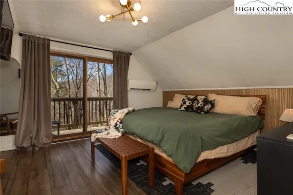 $425,000 | 216 Saddle Lane, Deep Gap, NC 28618