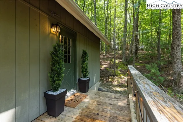 $439,900 | 216 Saddle Lane, Deep Gap, NC 28618