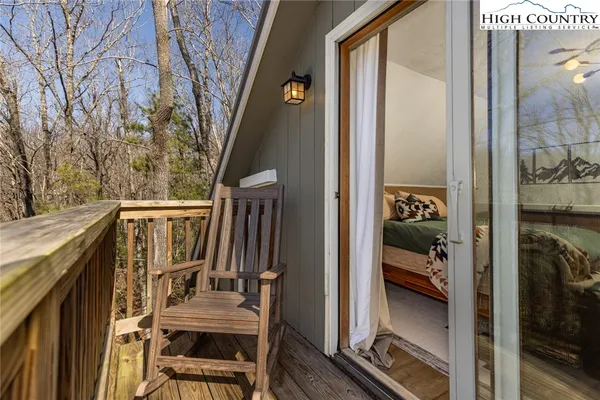 $425,000 | 216 Saddle Lane, Deep Gap, NC 28618