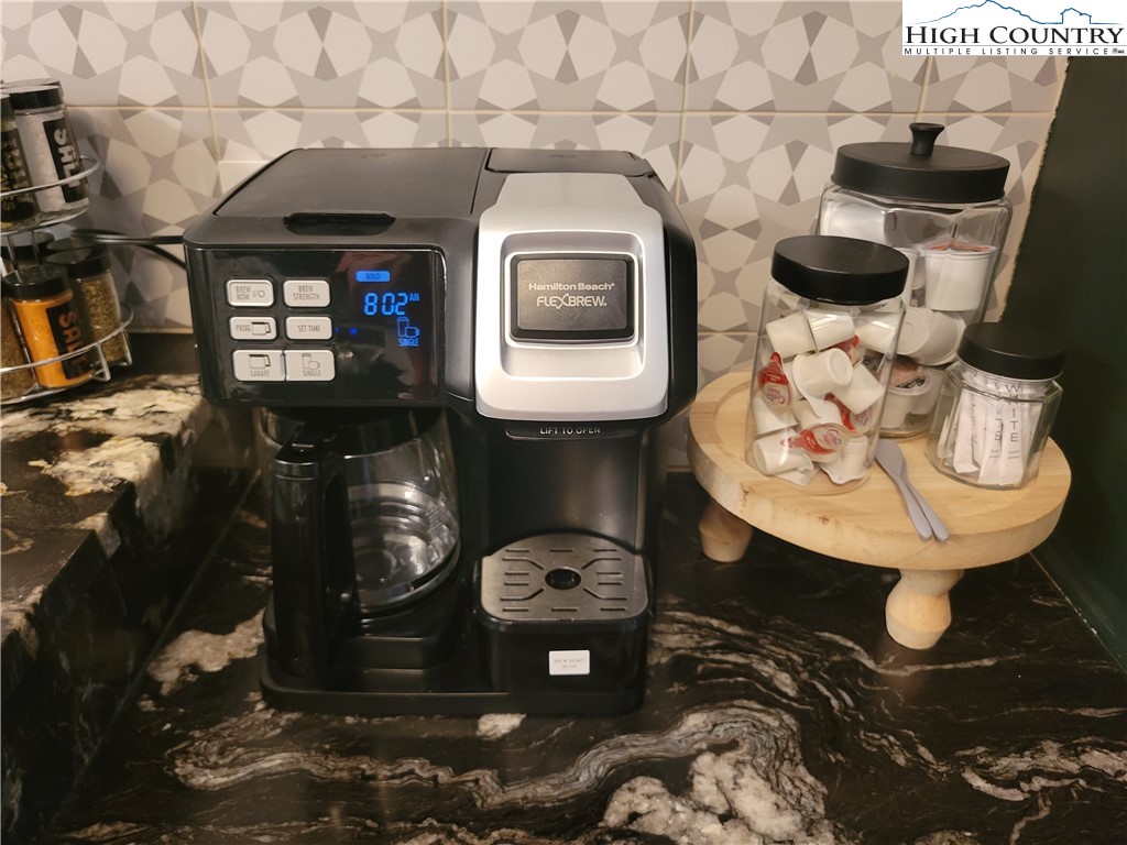 216 Saddle Lane Deep Gap, NC 28618 - Photo 8 of 50