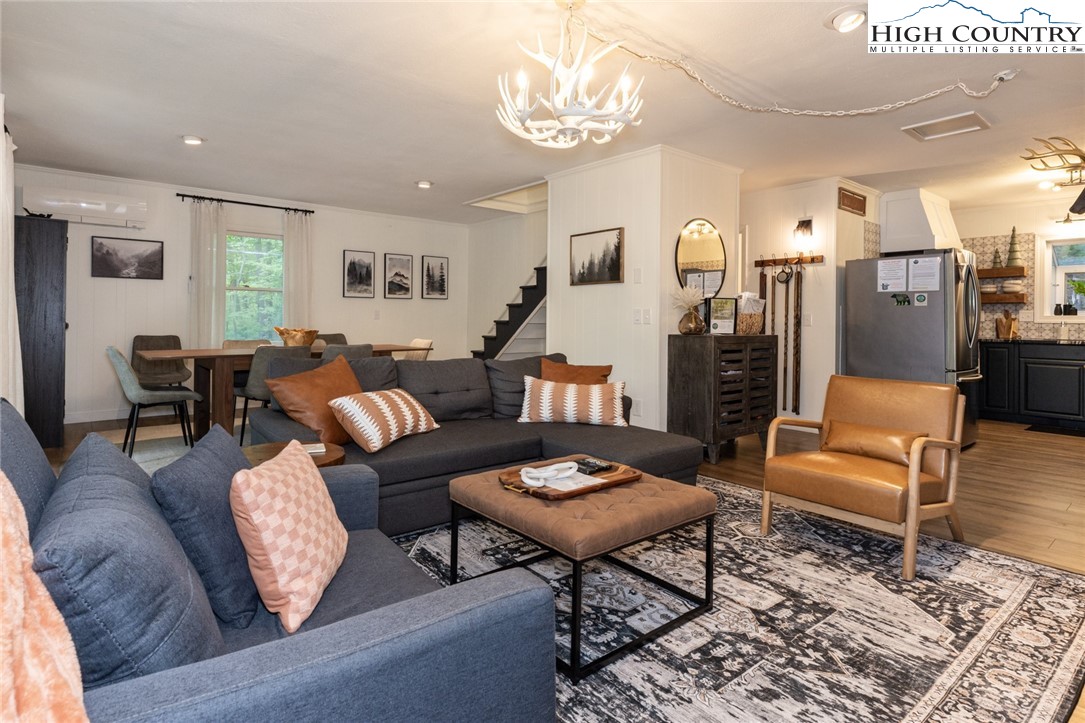 216 Saddle Lane Deep Gap, NC 28618 - Photo 10 of 50