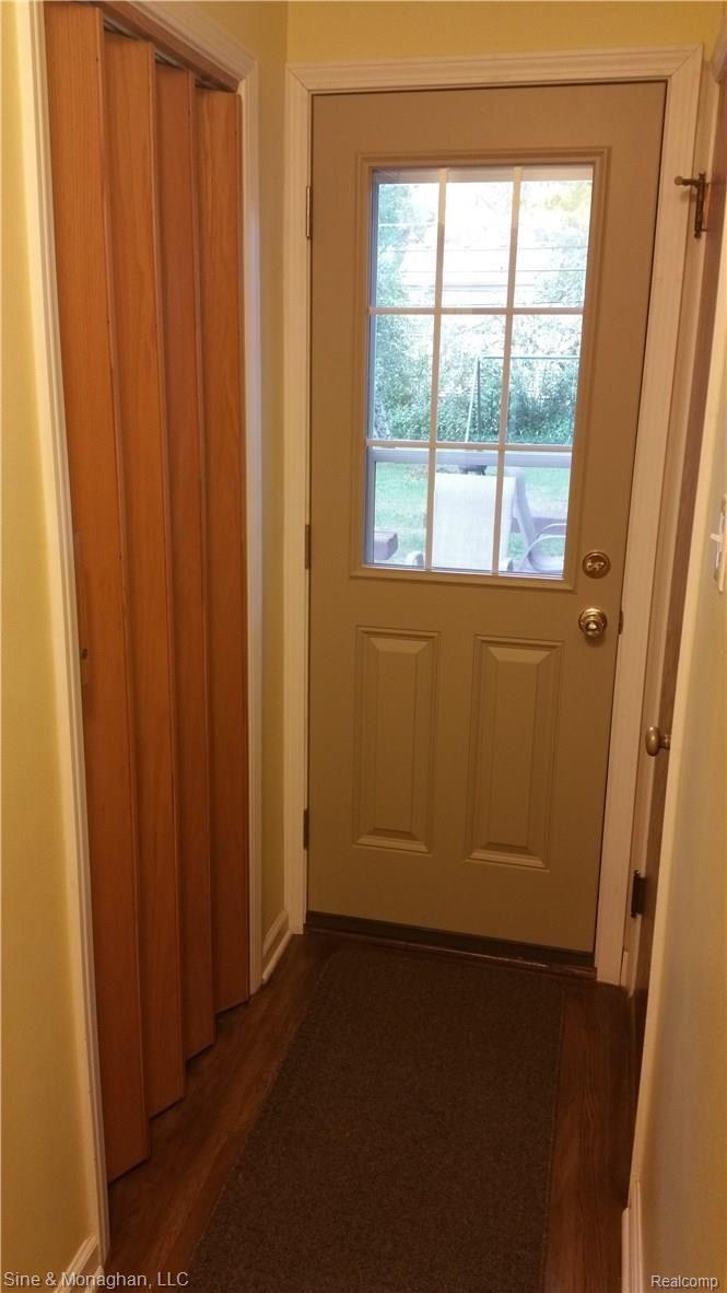 1862 Severn Road Grosse Pointe, MI 48236 - Photo 25 of 47 20150918_173152.jpg