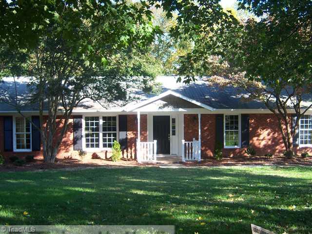 333 Barons Road Clemmons, NC 27012 - Photo 1 of 14 Exterior Front.