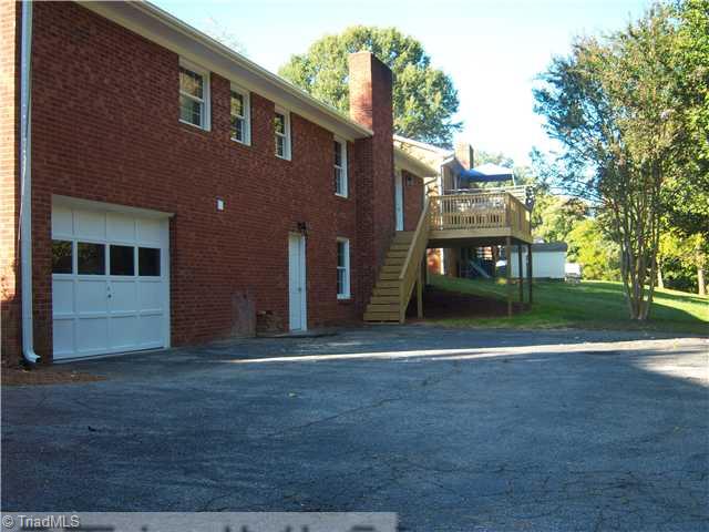 333 Barons Road Clemmons, NC 27012 - Photo 2 of 14 Exterior Back.