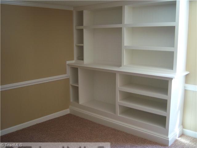 333 Barons Road Clemmons, NC 27012 - Photo 10 of 14 Playroom.