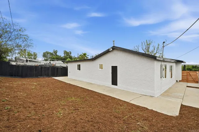 $824,900 | 1333 Helix Street, Spring Valley, CA 91977