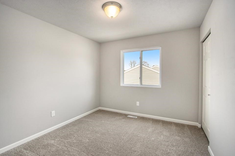 71438 Sophie Road Edwardsburg, MI 49112 - Photo 15 of 28