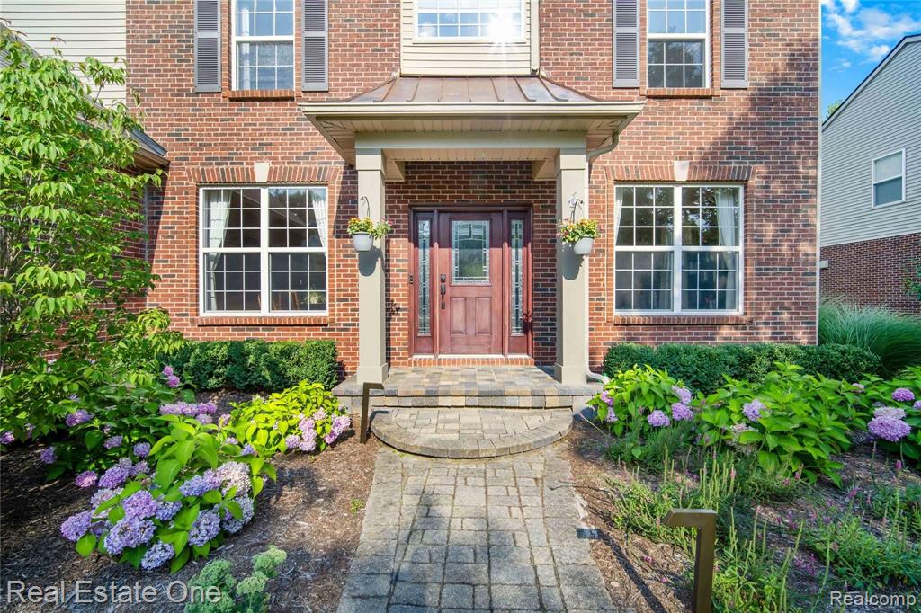 3453 Everett Drive Rochester Hills, MI 48307 - Photo 2 of 50