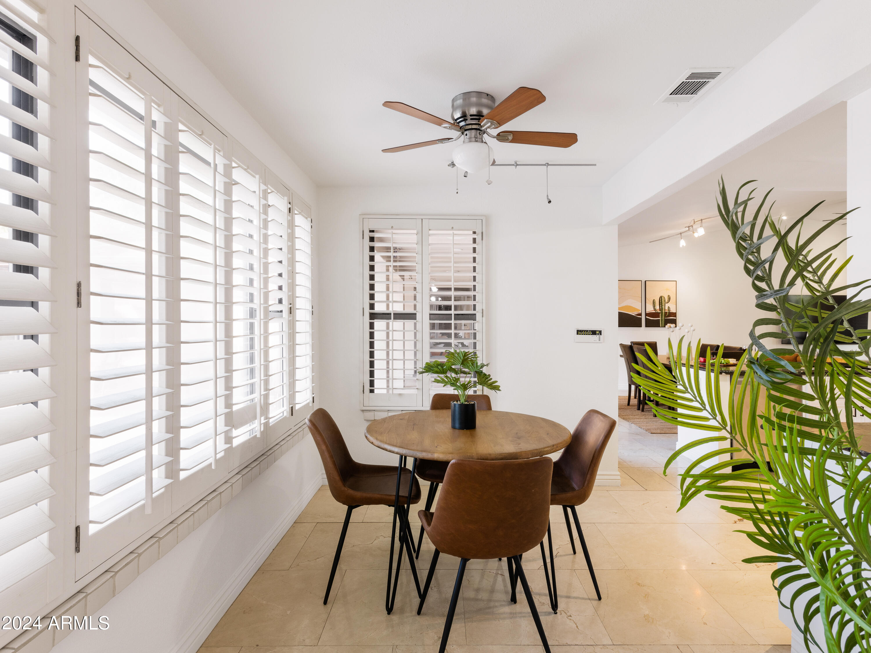 6124 East Delcoa Avenue Scottsdale, AZ 85254 - Photo 17 of 80 PropertyImageCo_6124EDelcoaAve_WEB-39