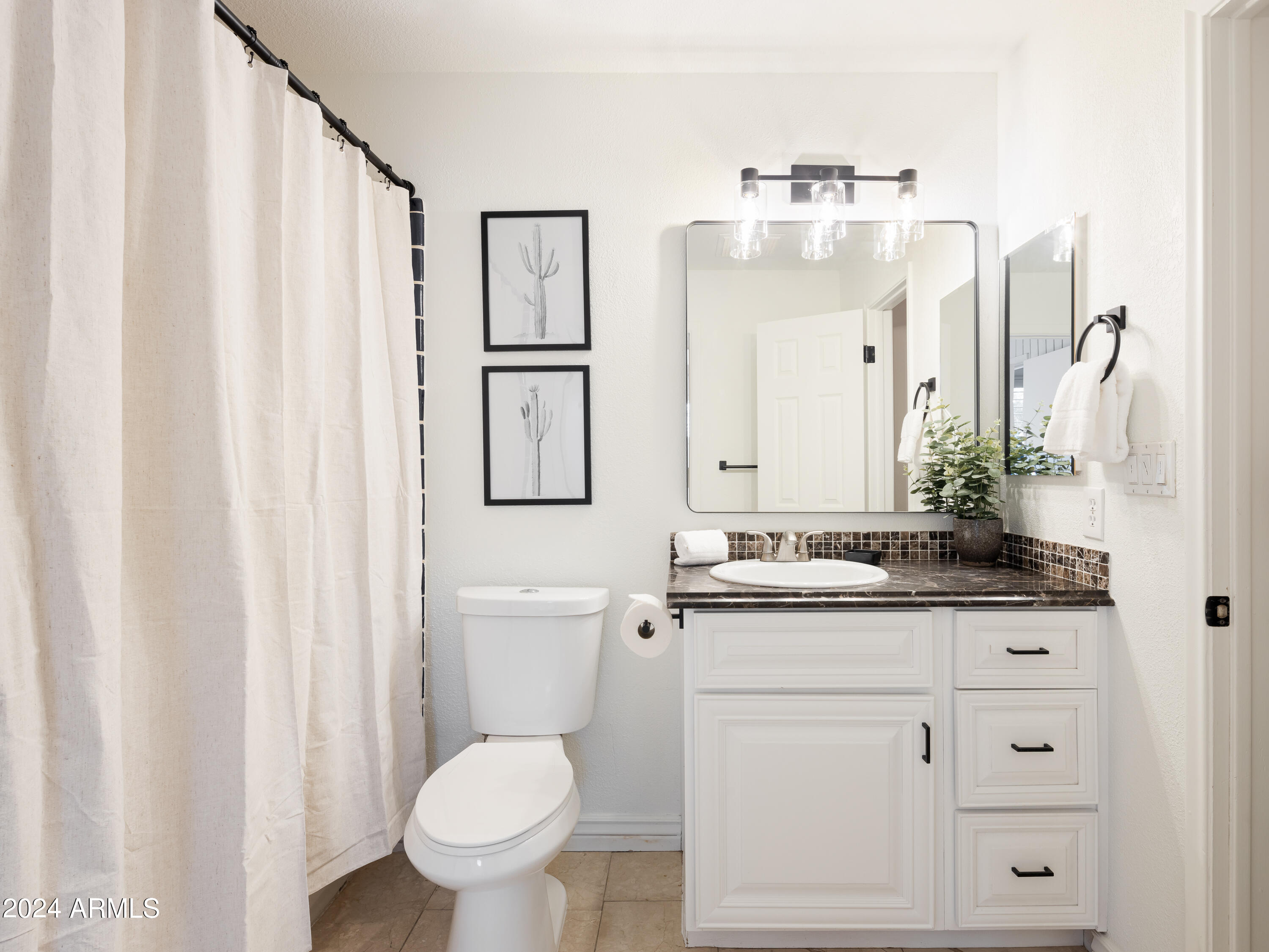 6124 East Delcoa Avenue Scottsdale, AZ 85254 - Photo 19 of 80 PropertyImageCo_6124EDelcoaAve_WEB-19