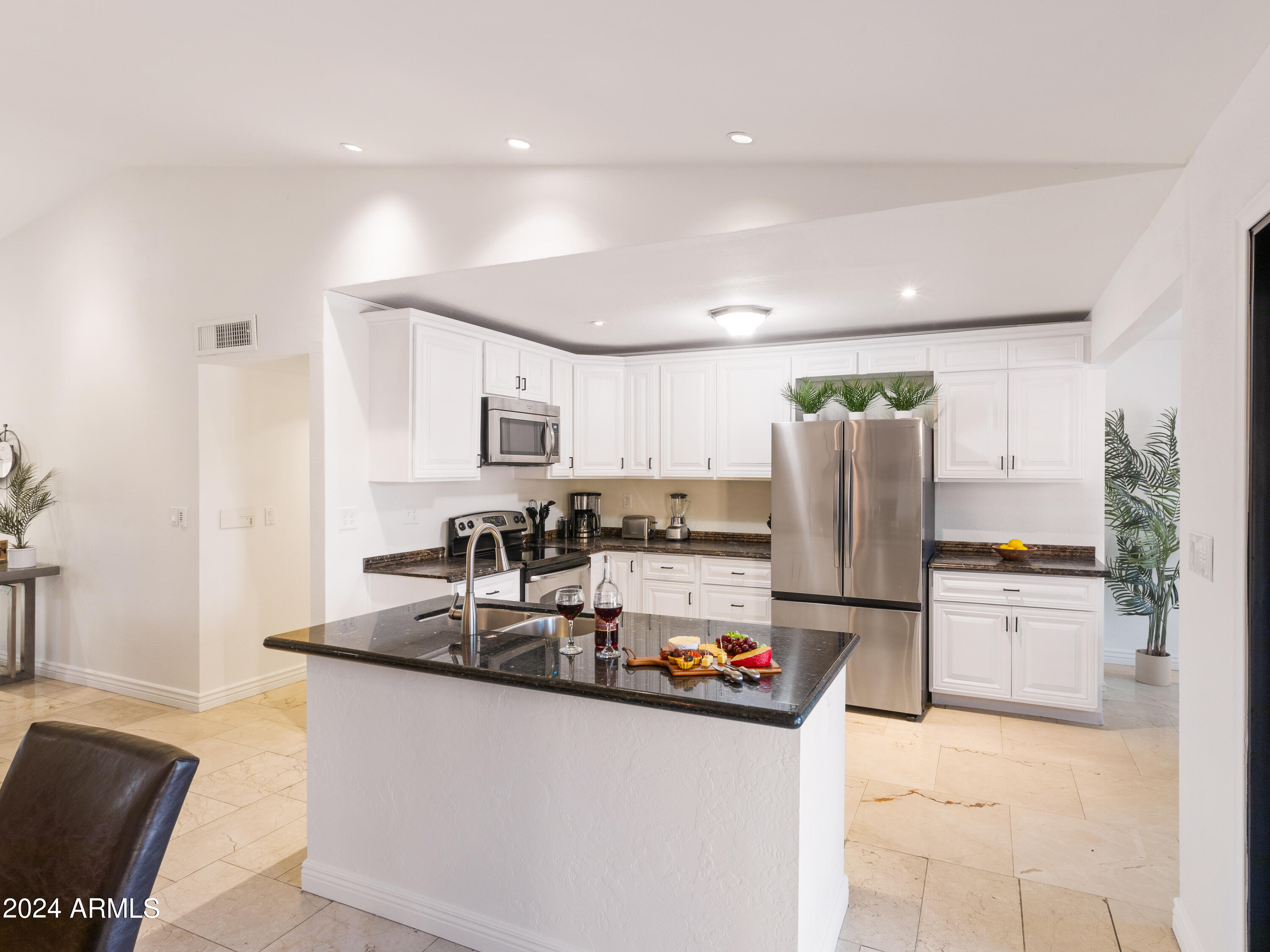 6124 East Delcoa Avenue Scottsdale, AZ 85254 - Photo 68 of 80 PropertyImageCo_6124EDelcoaAve_WEB-37