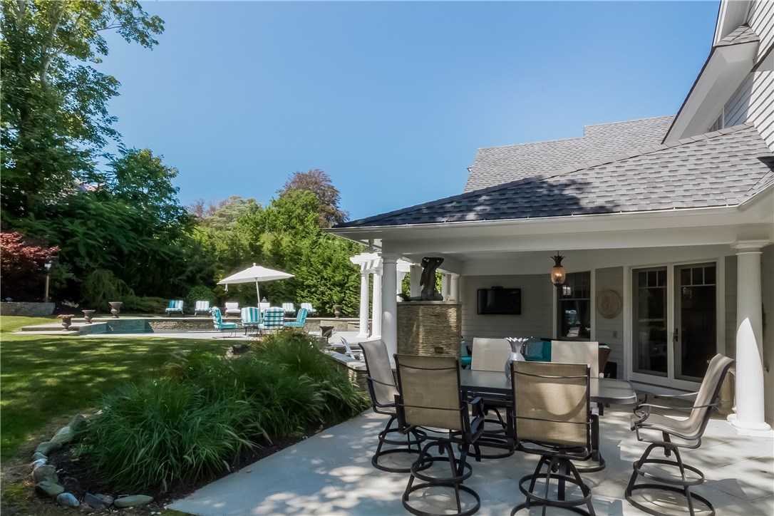 171 Eustis Avenue Newport, RI 02840 - Photo 7 of 39