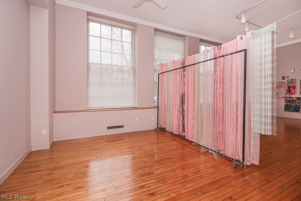 2043 Random Road, Unit 105 Cleveland, OH 44106 - Photo 19 of 26 Gallery Image 19