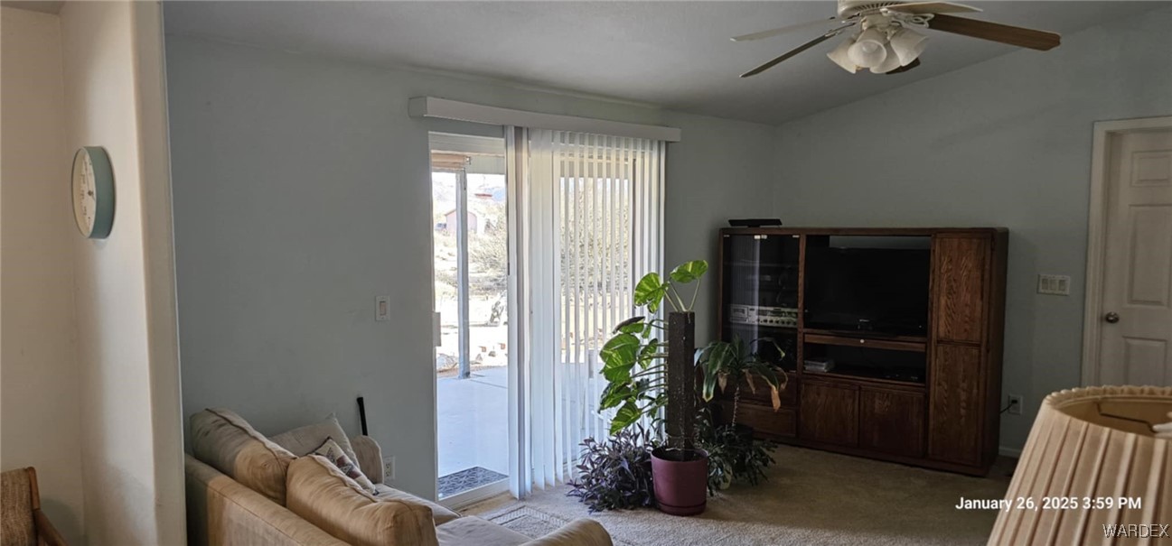 3746 Aguila Road Golden Valley, AZ 86413 - Photo 33 of 48 Living???????????????????????????????? Room