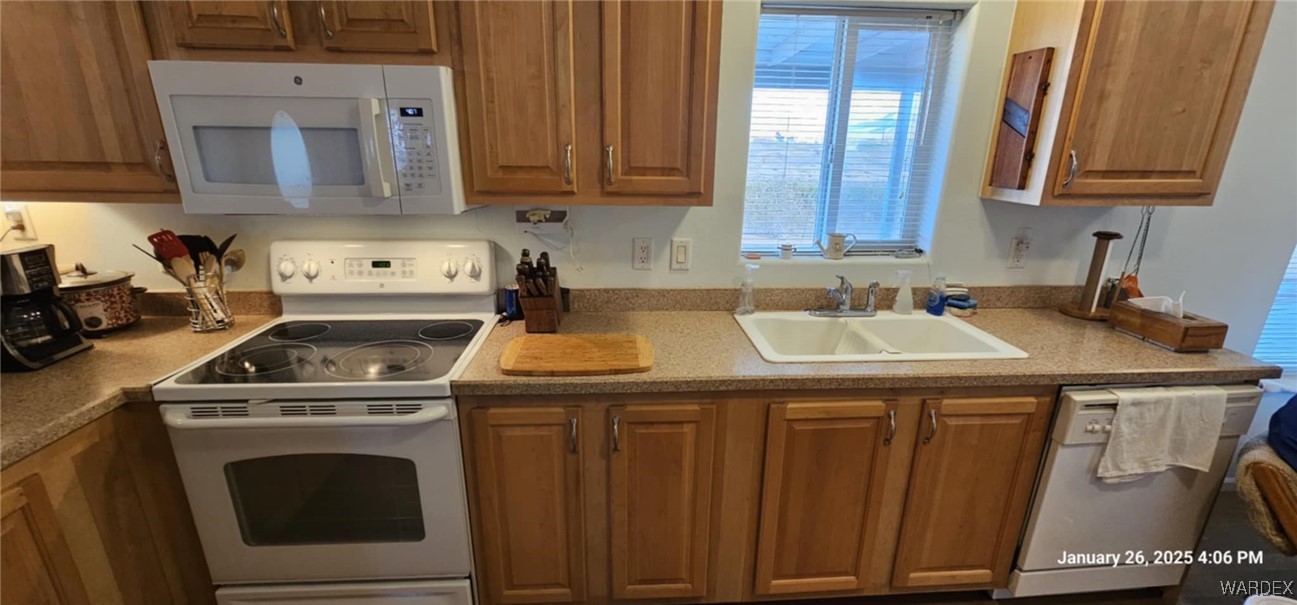 3746 Aguila Road Golden Valley, AZ 86413 - Photo 5 of 48 Kitchen