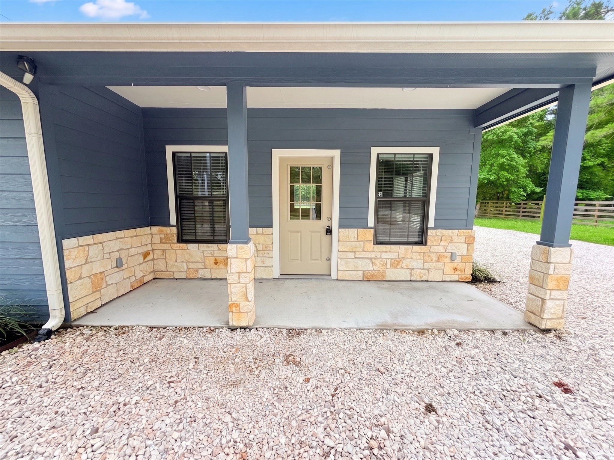 18397 Old Houston Road Conroe, TX 77302 - Photo 3 of 19