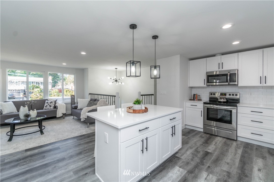 4427 Southeast 4th Street Renton, WA 98059 - Photo 11 of 37
