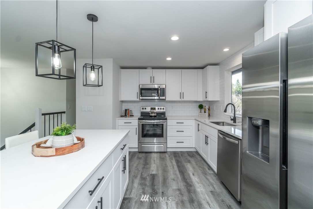 4427 Southeast 4th Street Renton, WA 98059 - Photo 14 of 37
