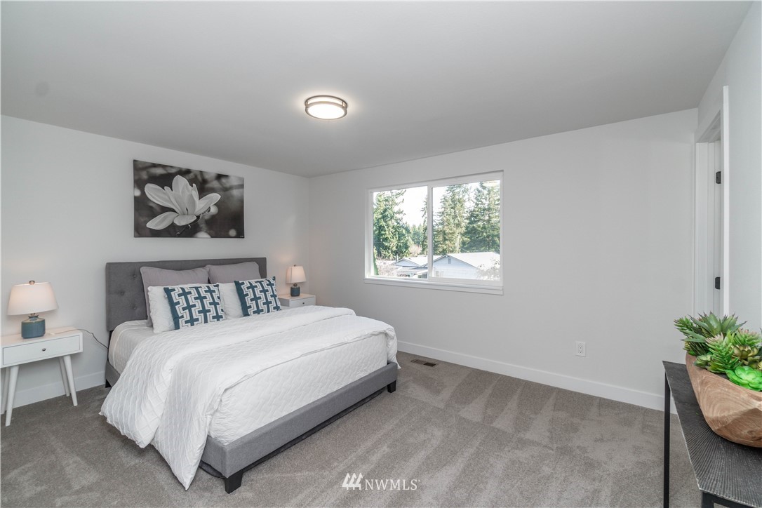 4427 Southeast 4th Street Renton, WA 98059 - Photo 17 of 37