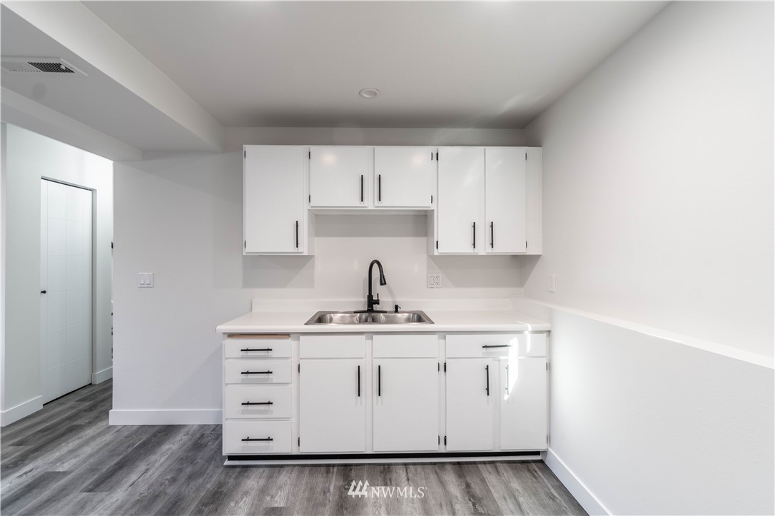 4427 Southeast 4th Street Renton, WA 98059 - Photo 25 of 37