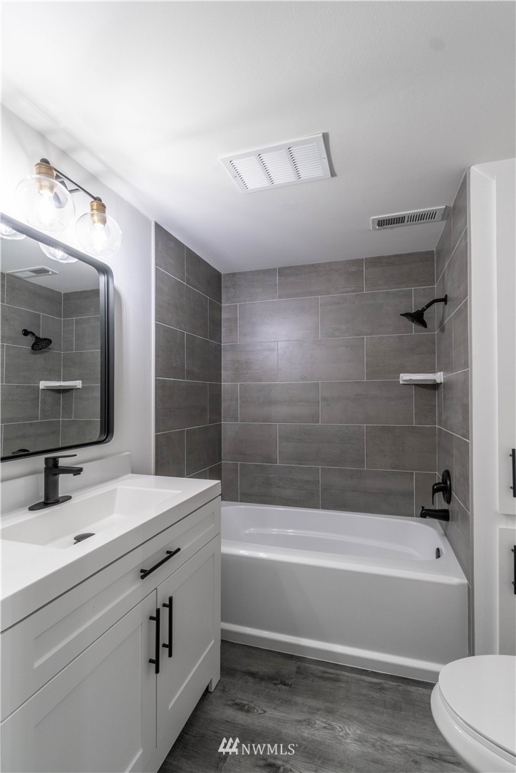 4427 Southeast 4th Street Renton, WA 98059 - Photo 28 of 37