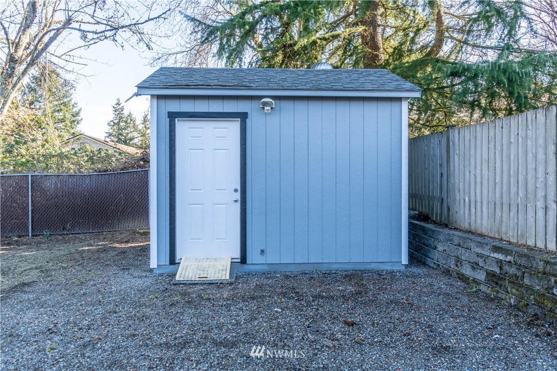 4427 Southeast 4th Street Renton, WA 98059 - Photo 32 of 37