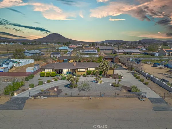 $405,000 | 20936 Wigwam Road, Apple Valley, CA 92307