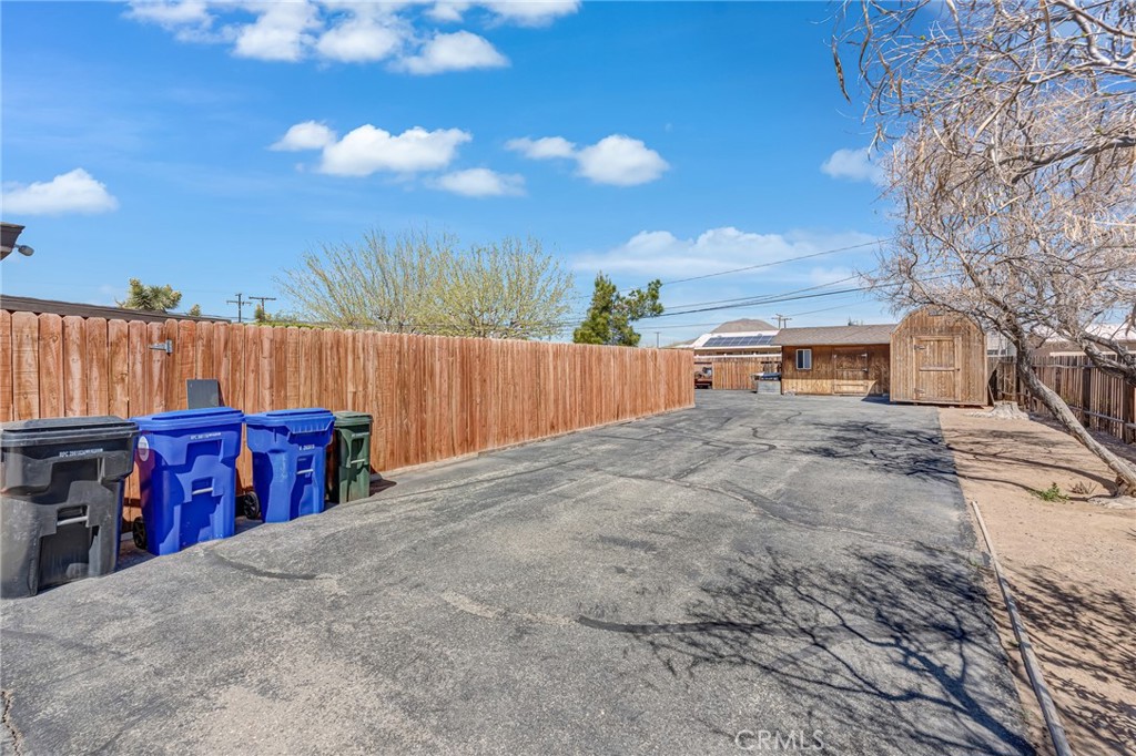 20936 Wigwam Road Apple Valley, CA 92307 - Photo 39 of 47