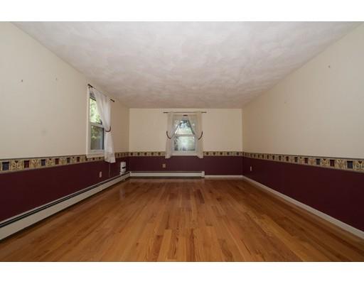 27 South Bolton Road Bolton, MA 01740 - Photo 8 of 30 Gallery Image 8