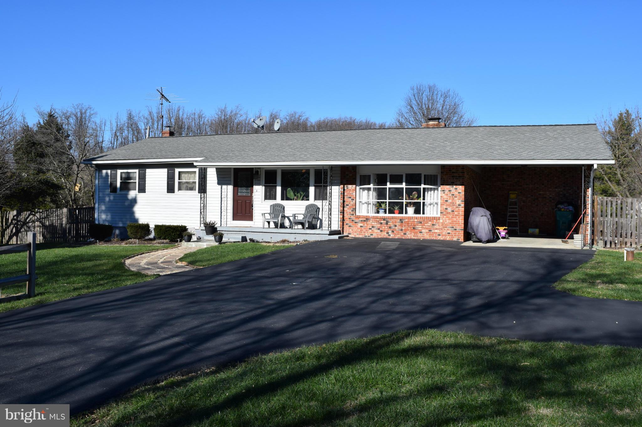 6922 Plantation Road New Market, MD 21774 - Photo 2 of 30 Exterior (Front)