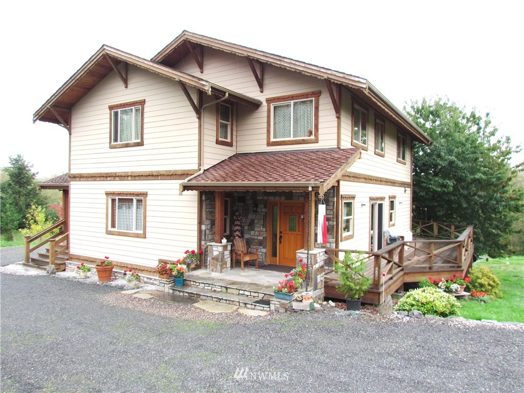 9480 Stein Road Custer, WA 98240 - Photo 2 of 25