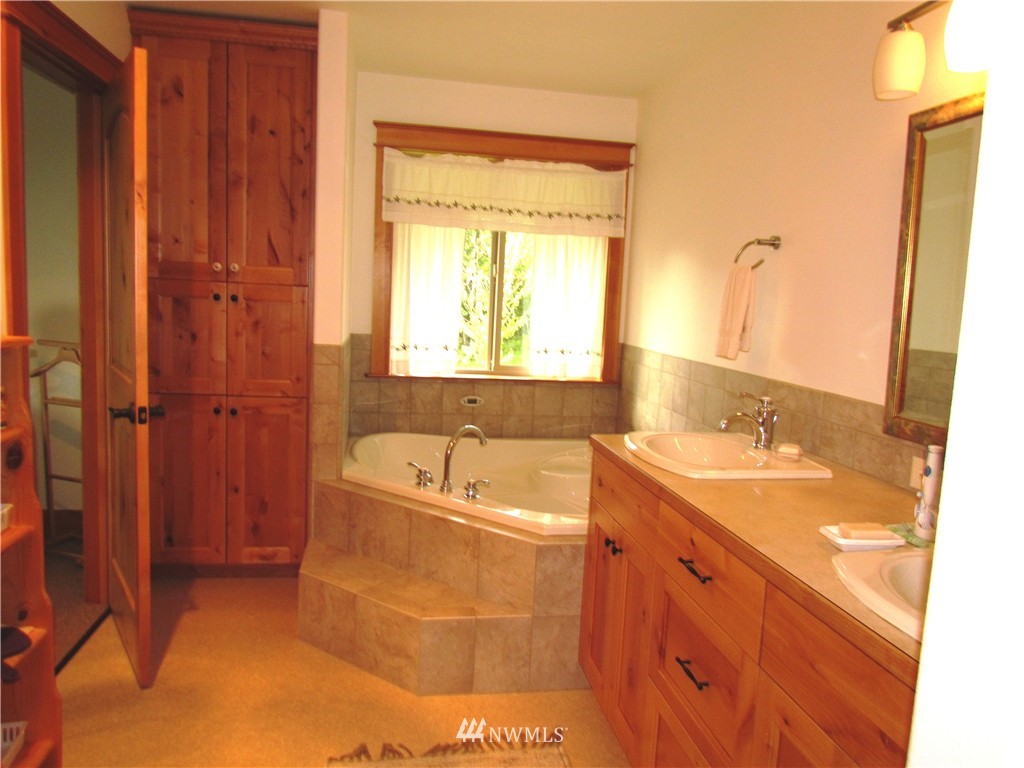 9480 Stein Road Custer, WA 98240 - Photo 17 of 25