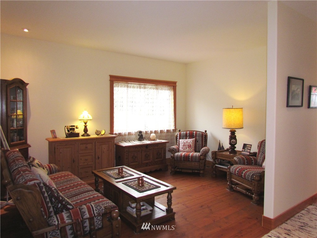 9480 Stein Road Custer, WA 98240 - Photo 4 of 25